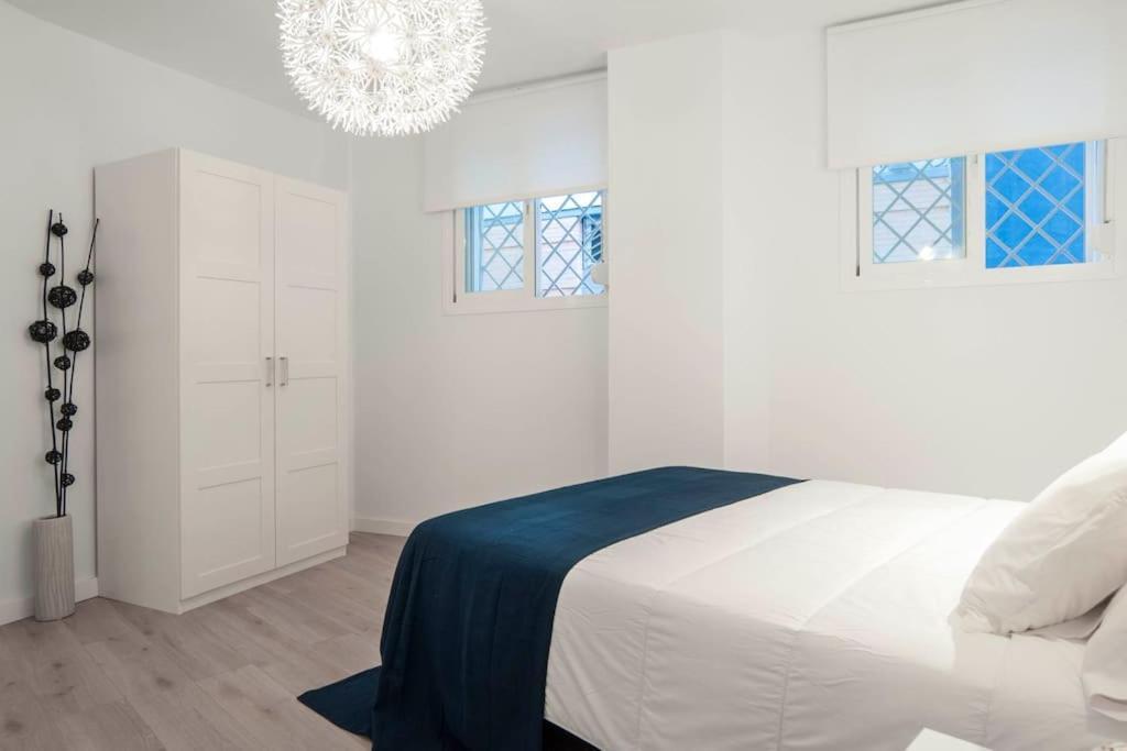 Moderno Apartamento En Plaza Merced Малага Екстер'єр фото
