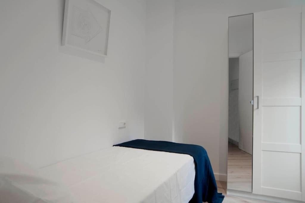 Moderno Apartamento En Plaza Merced Малага Екстер'єр фото